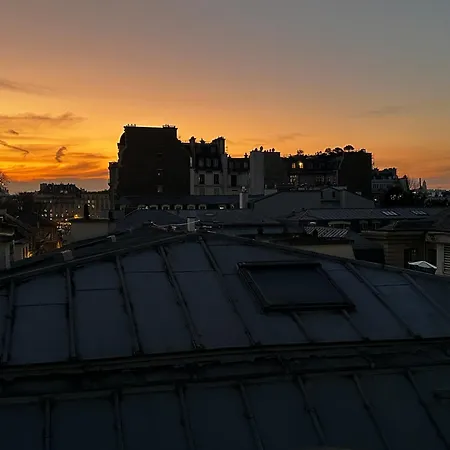 Apartment View Eiffel Tower