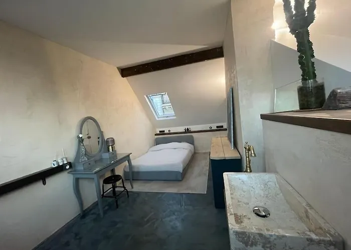 View Eiffel Tower Apartment Paris