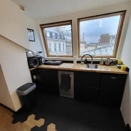 View Eiffel Tower * París